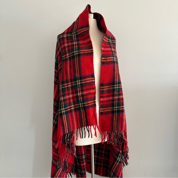 New Highland Home Industries All Wool Woven Scotland Royal Stewart Blanket Throw - Picture 6 of 12